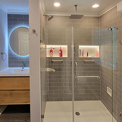 Evaluating Click-Together vs. Full-Sheet Shower Wall Panels: Key Considerations for Today’s Bathroom Projects