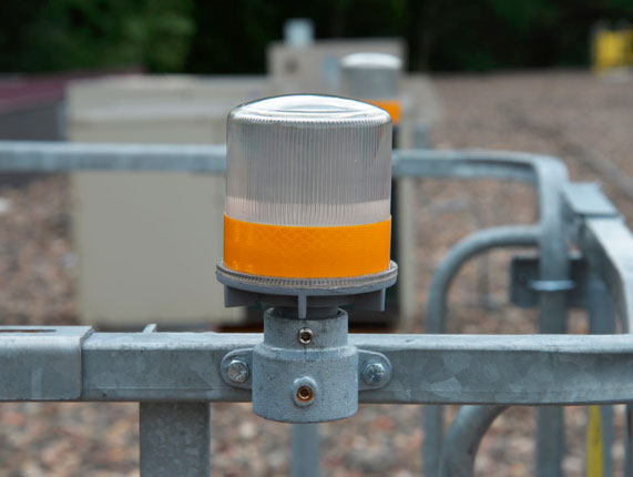 LumiGuard – Solar-Powered Warning Light