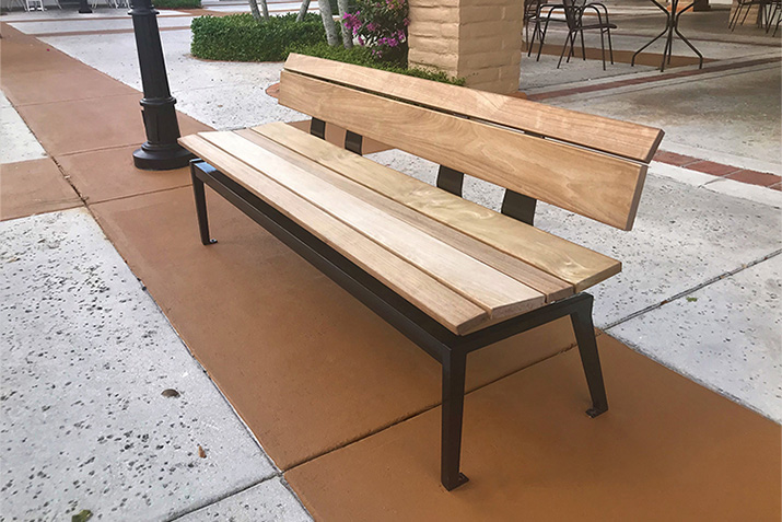 Modern wood outdoor bench Lofty™ combines a sleek look and charming character for a luxury feel
