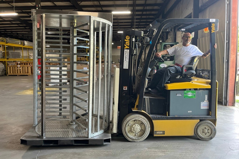 The Robust, Exterior Security Turnstile - Boon Edam Turnlock 100