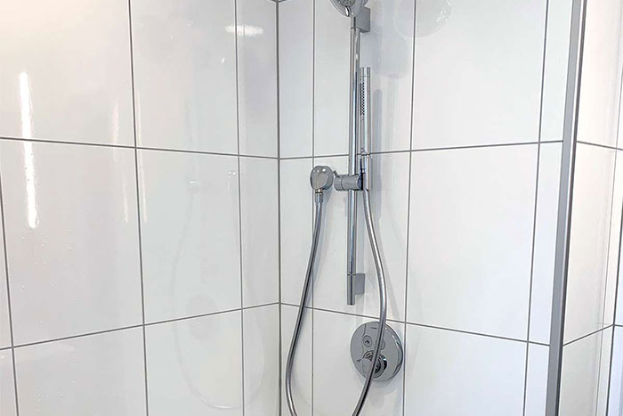 Waterproof Laminate Bathroom and Shower Wall Panels